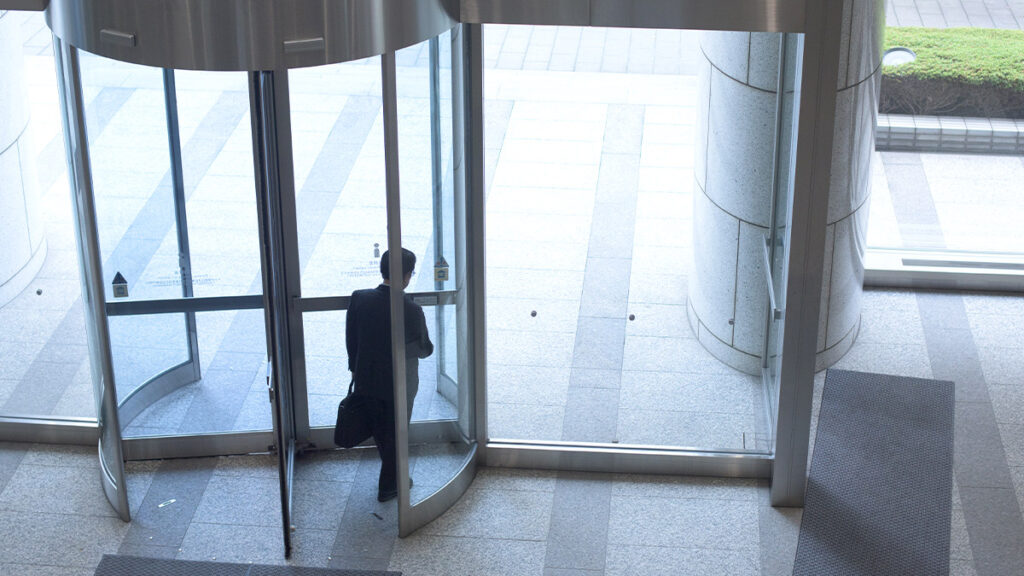 3 Ways to Mitigate Executive Turnover