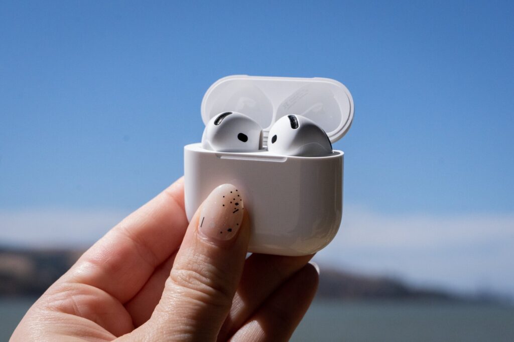 Airpods 4 With Anc 3