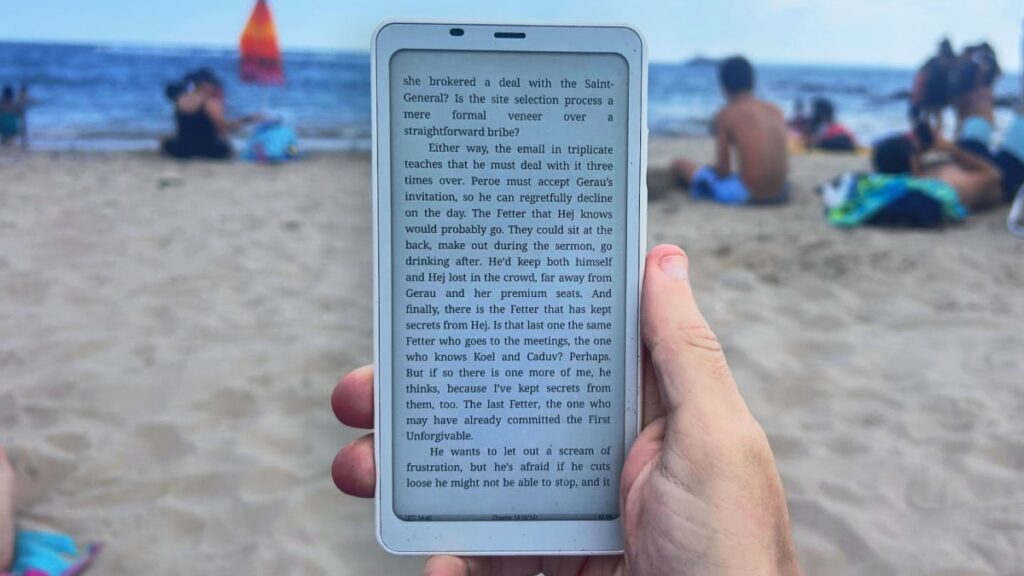 How I Reached My Summer Reading Goal With the Boox Palma E-Reader