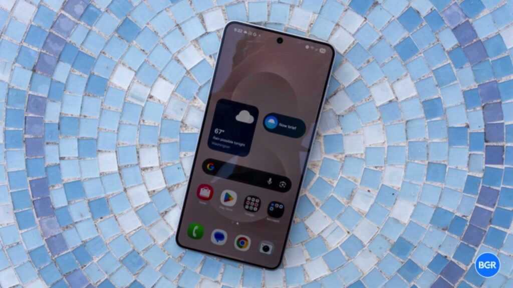 How The Galaxy S26 Edge Might Avoid The iPhone 17 Air's Biggest Problem