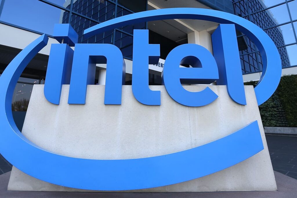 Intel earnings tell two stories, as revenue impresses but losses pile up from restructuring