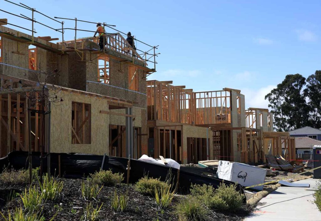 Newly built homes are cheaper than previously owned homes as builders ramp up price cuts
