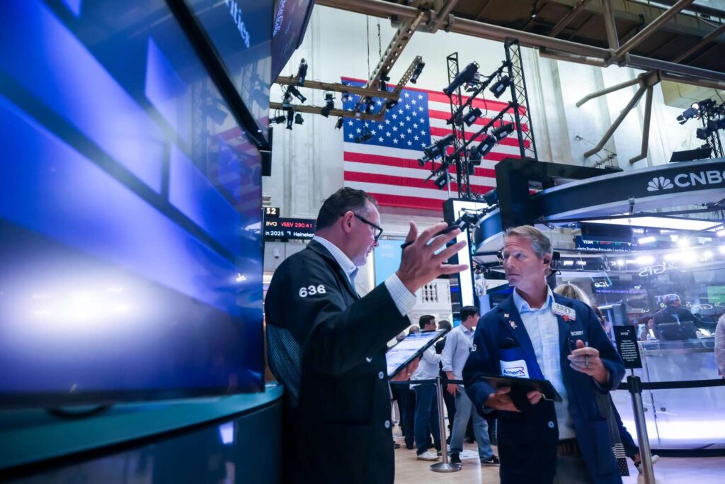 S&P 500, Nasdaq Retreat From Record Highs as Investors Digest Flurry of Earnings Reports, Await Fed Rate Decision, Big Tech Results