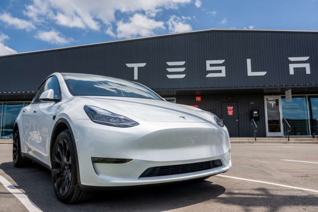 Tesla, Google Lead a String of Big Earnings Reports
