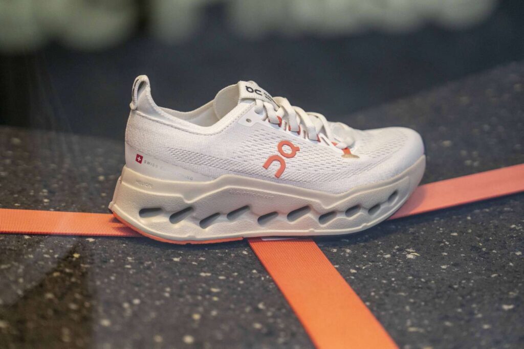 Roger Federer-Backed Sneaker Maker On Holding Raises Outlook as Sales Soar