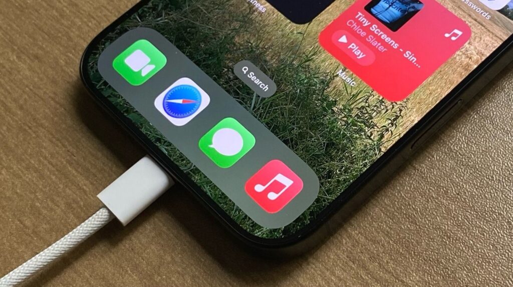 Apple Teases Homegrown Modems For Future iPhones, iPads, Macs, And More