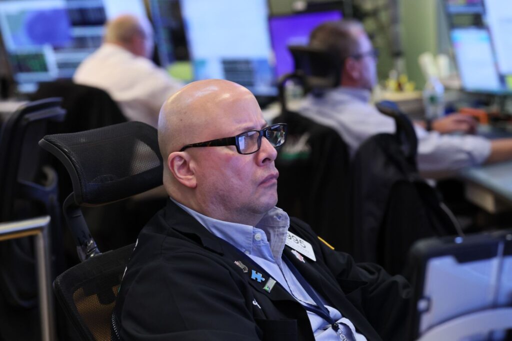 Stock Indexes Rise to Begin Week; S&P, Nasdaq Hit New All-Time Highs, Dow Hovers Near Record