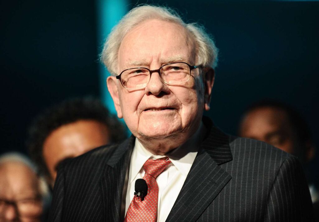 Warren Buffett Shares Why His Eldest Son Will Inherit His Trillion-Dollar Business Empire