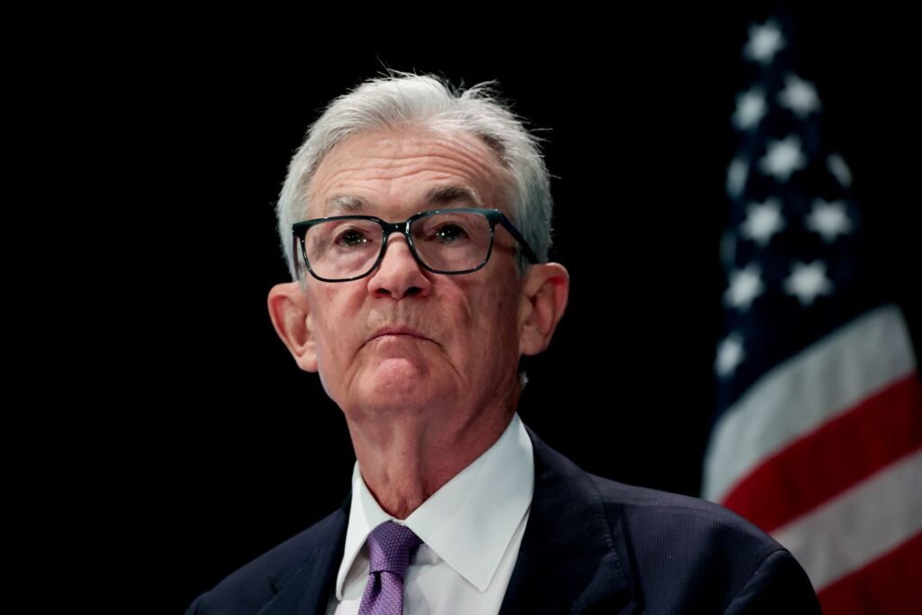 Fed Officials Are Divided About How To Set Interest Rates