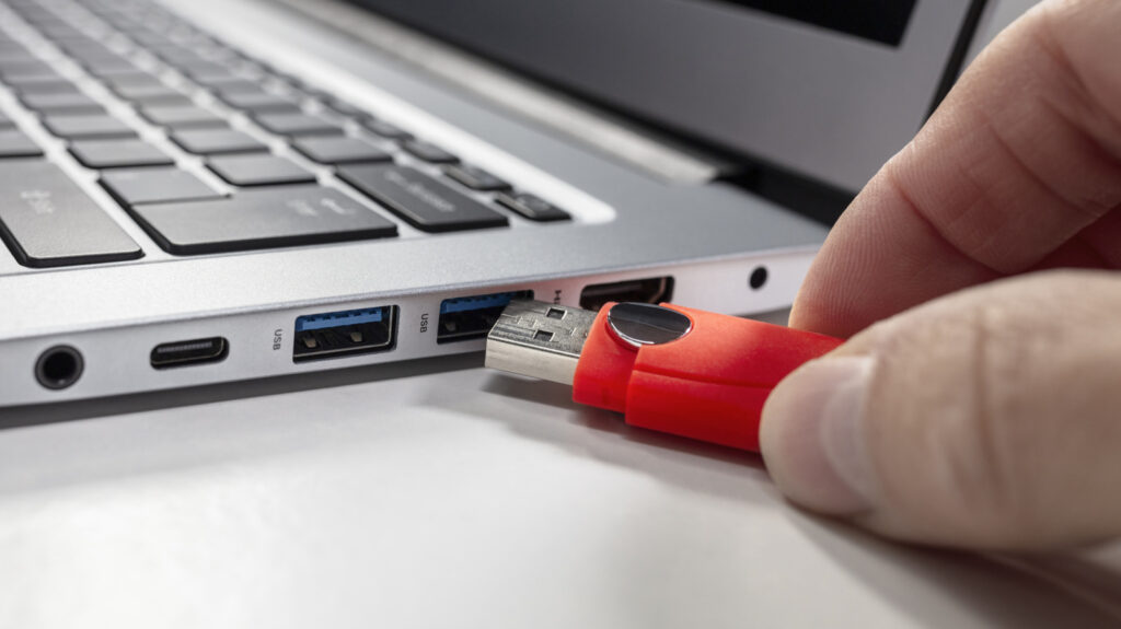 How Many Devices Can You Plug Into One USB Port? How Many Devices Can You Plug Into One USB Port?