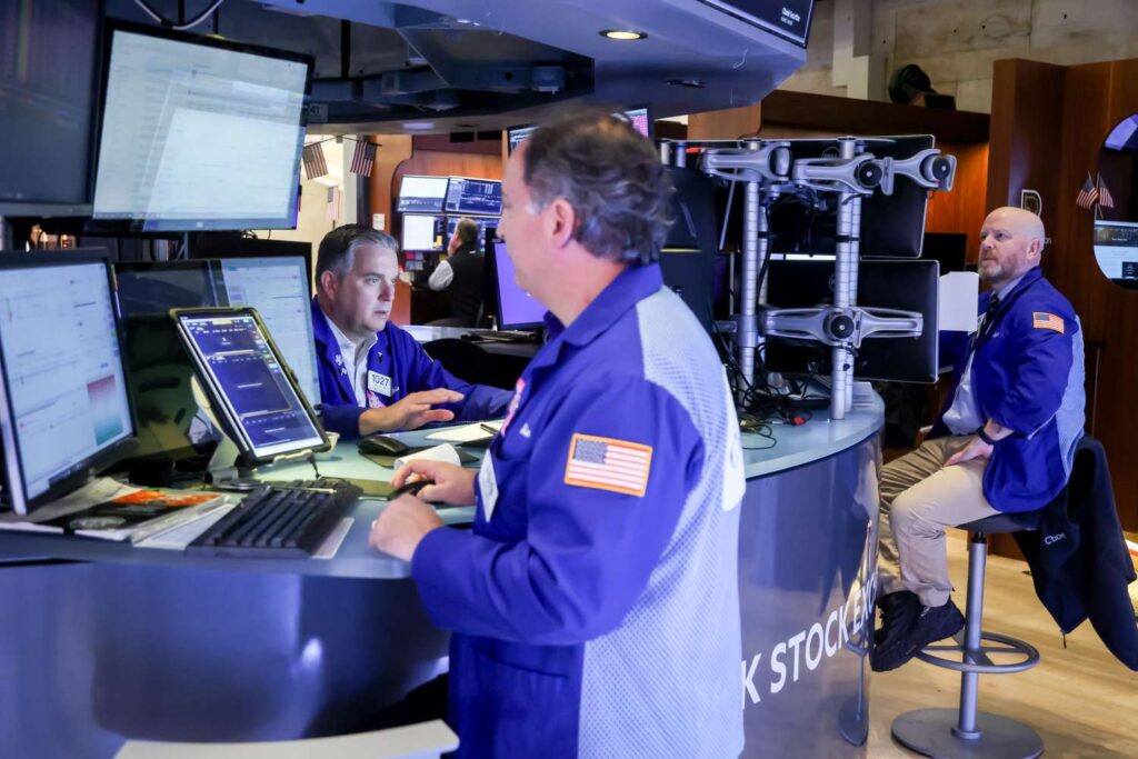 Stock Futures Point Higher as Strong Bank Earnings Continue; Gold Sets Latest Record