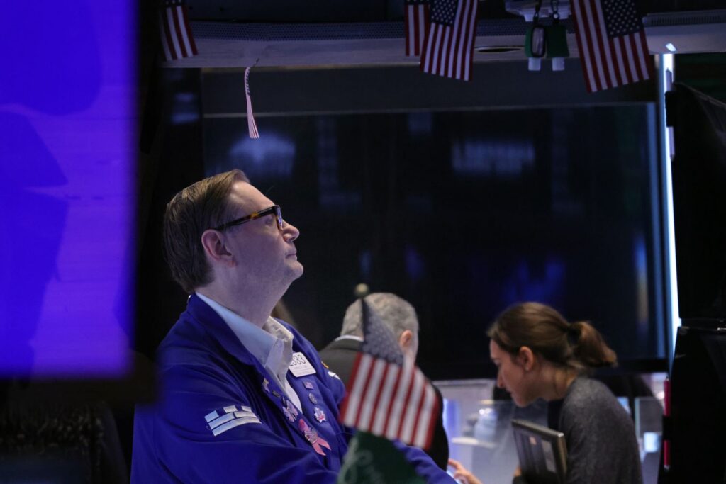 Stocks Hit New Records on US-China Trade Optimism; Qualcomm Shares Soar on AI Chips for Data Centers Stocks Hit New Records on US-China Trade Optimism; Qualcomm Shares Soar on AI Chips for Data Centers
