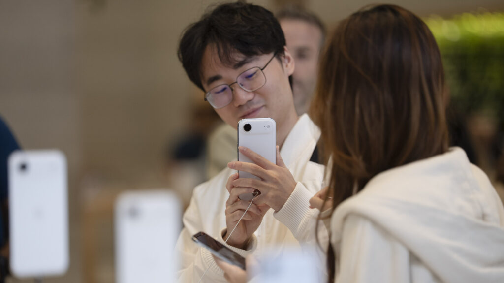 Apple Could Fix One Of iPhone Air's Biggest Flaws With Its 2026 Model