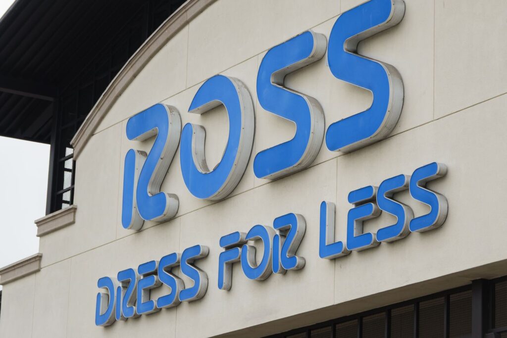 Ross Stores, Gap, Intuit, Oracle, and More