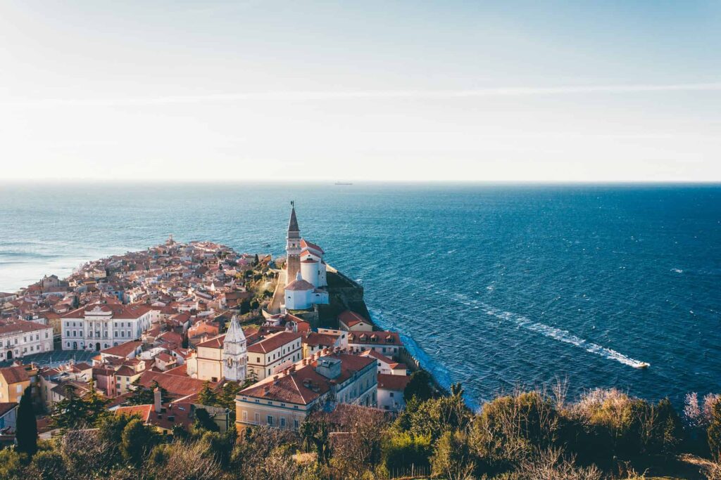 Slovenia Launches Its Digital Nomad Visa in 2025: A New Gateway to Europe’s Green Oasis