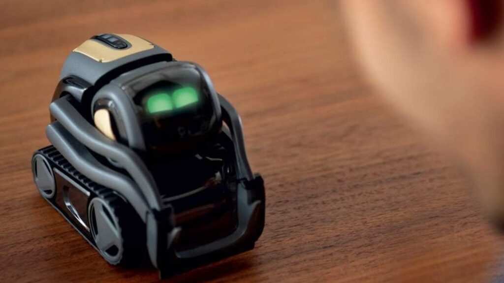 5 Cool New Robots You Can Buy On Amazon 5 Cool New Robots You Can Buy On Amazon