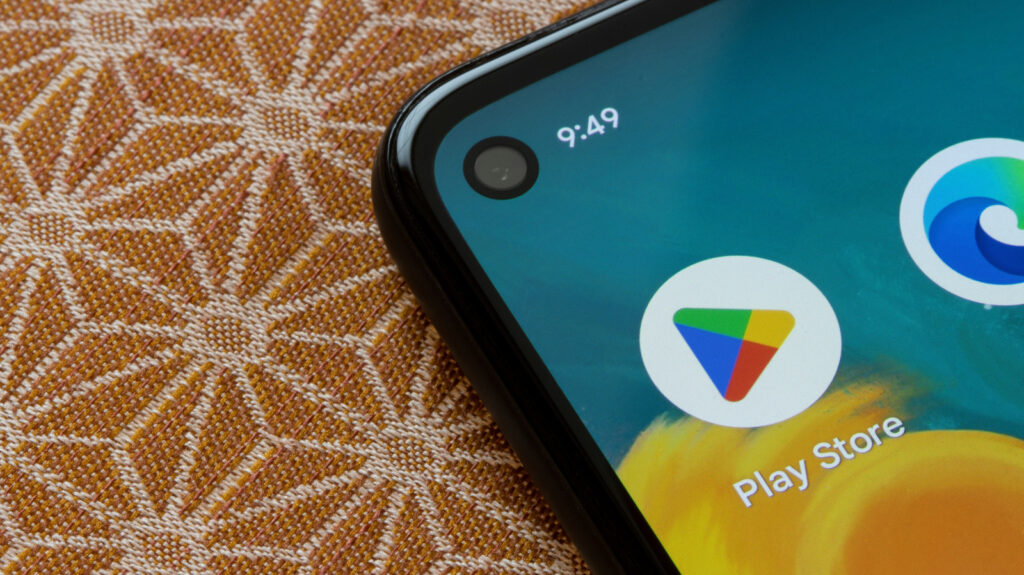 You Can Finally Download Fortnite From Android’s Biggest App Store Again You Can Finally Download Fortnite From Android's Biggest App Store Again