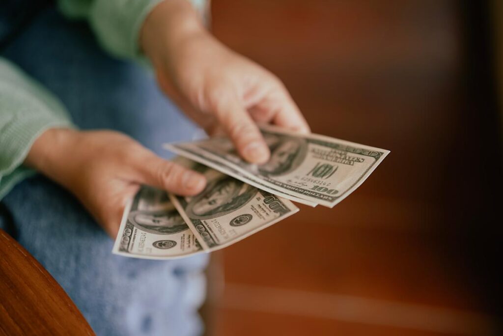 8 best places to keep your cash in 2026