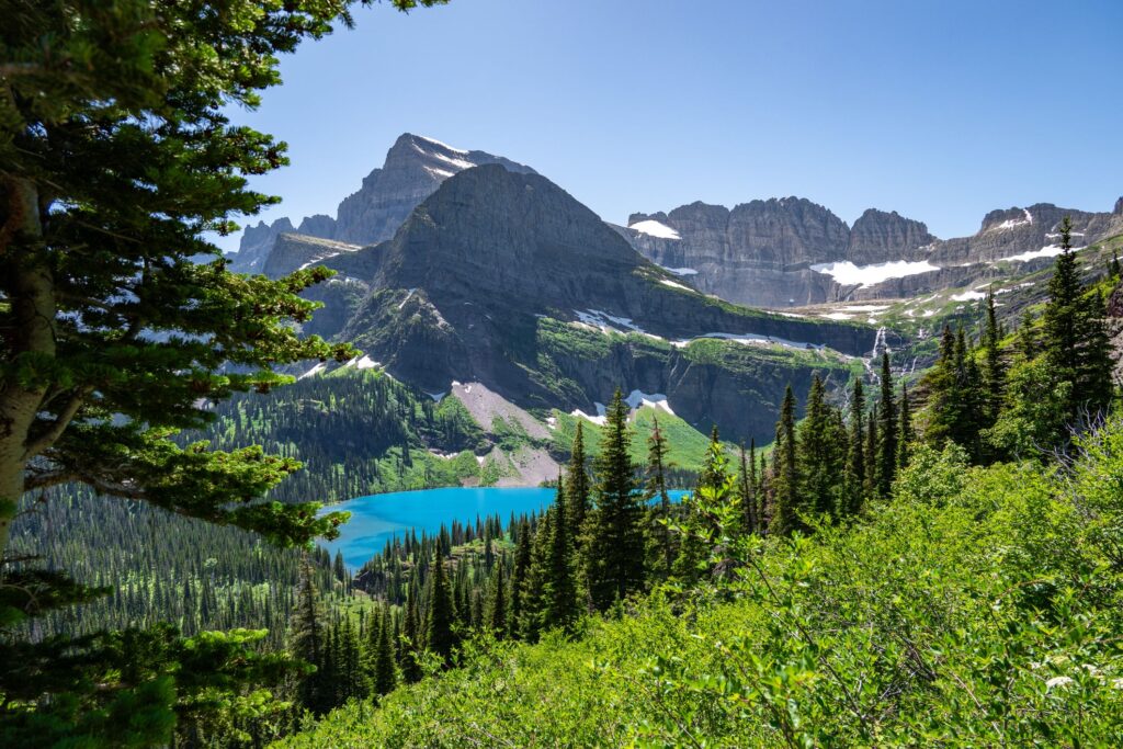 Park Pass Shock: $100 Fee Hits International Visitors to U.S. National Parks Park Pass Shock: $100 Fee Hits International Visitors to U.S. National Parks