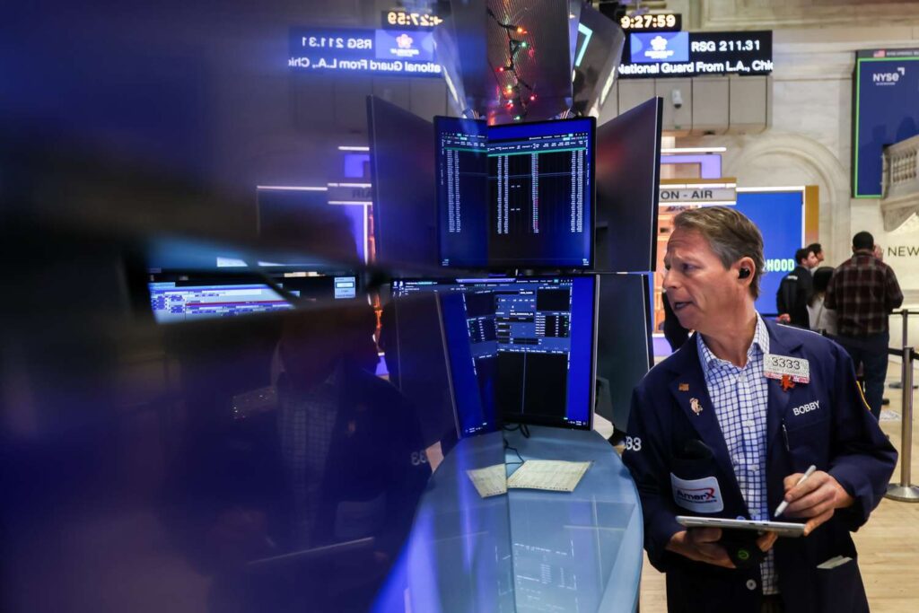 Stock Indexes Fall After Flurry of Bank Earnings, Inflation and Retail Sales Data; Gold, Silver Set Fresh Record Highs