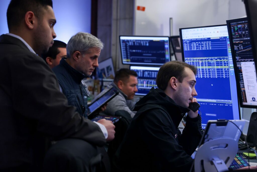 Stocks Flat Following Tame Inflation Report; Tech Sell-Off Slows Stocks Flat Following Tame Inflation Report; Tech Sell-Off Slows