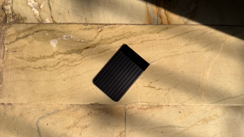 These AI notetaking devices can help you record and transcribe your meetings