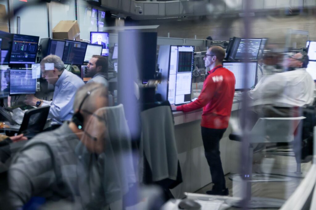 Major Indexes Plummet; Dow Drops Nearly 1000 Points; Oil Jumps Further as Iran Claims to Have Attacked Tanker