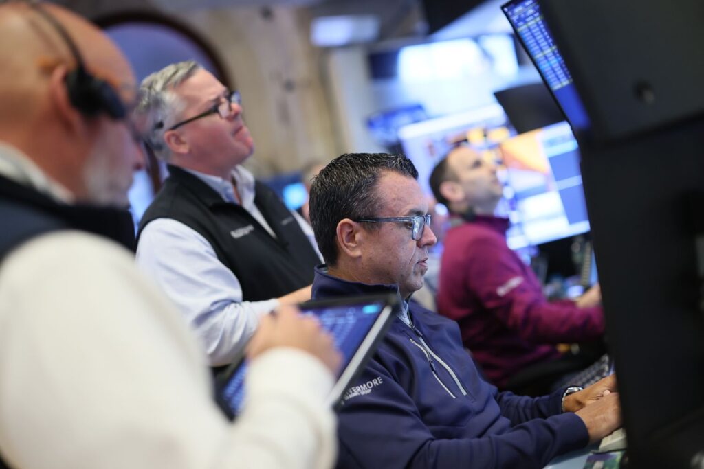 Major Indexes Pull Back After Jobs Report Comes in Far Worse Than Expected, Oil Hits $90 a Barrel; Dow Drops 400 Points