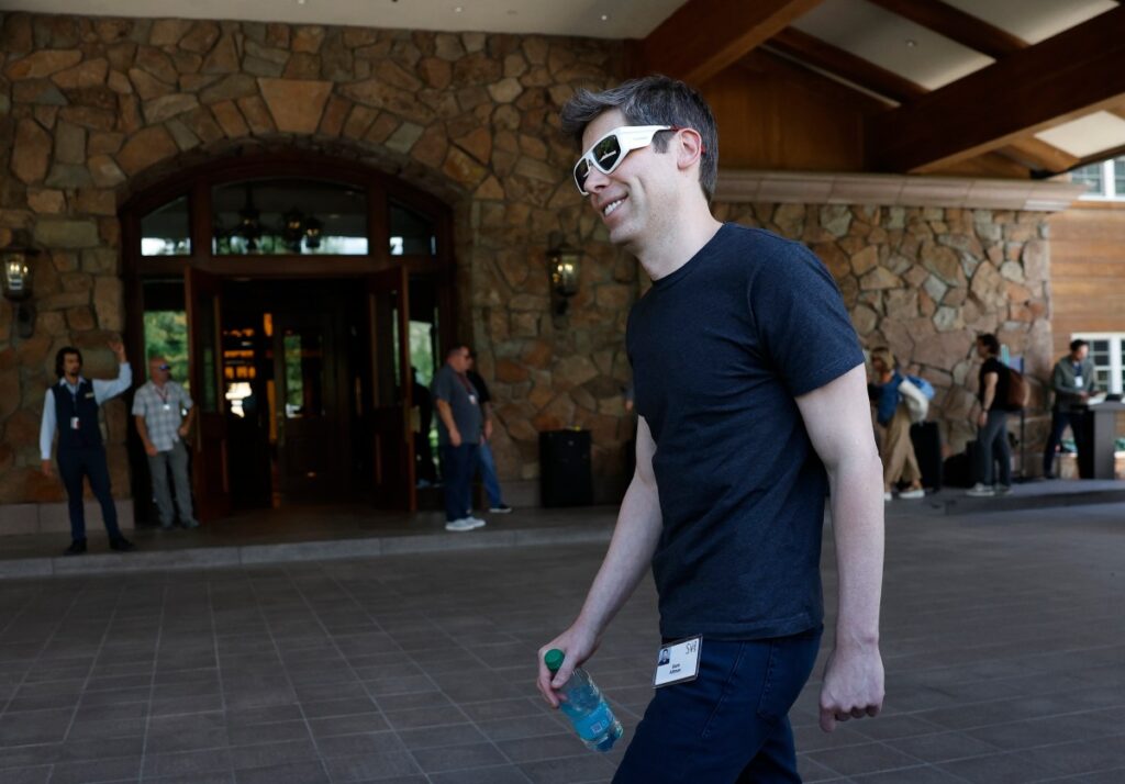 Sam Altman's project World looks to scale its human verification empire. First stop: Tinder.