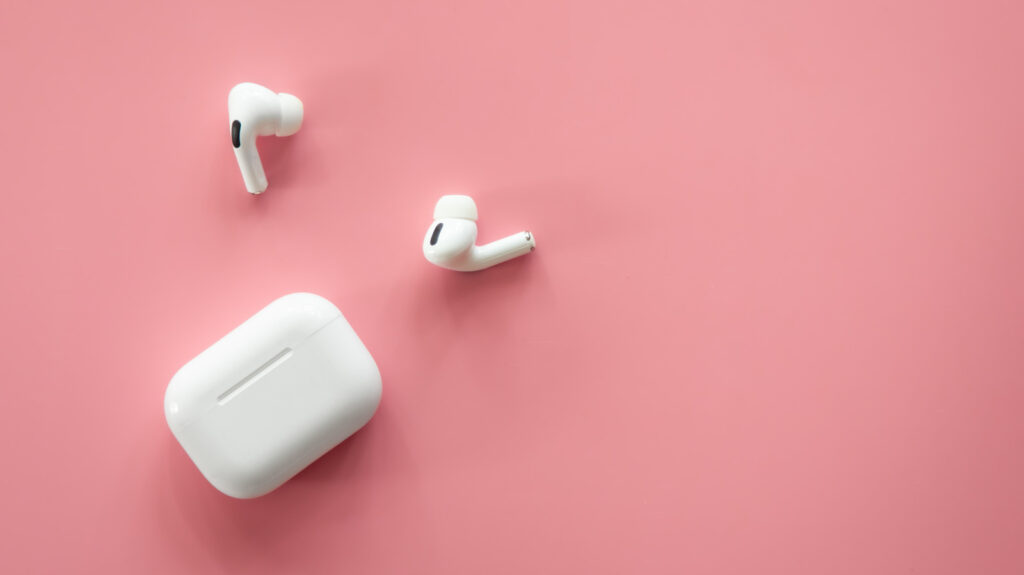What The Orange Light Means On Your AirPods Case