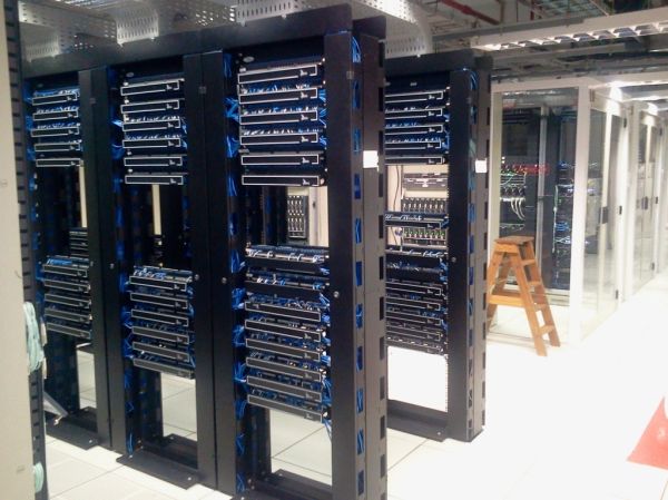 Evaluating Artificial Intelligence Companies for Long Term Growth A modern data center representing artificial intelligence companies and technological infrastructure.