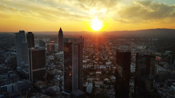 Why German Investor Confidence Matters for Global Markets A modern financial district representing german investor confidence in the global market