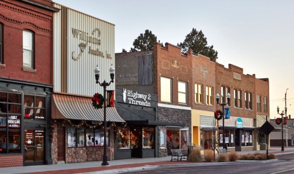 Understanding how cost of living protests impact regional markets An urban shopping district affected by economic activity and cost of living protests